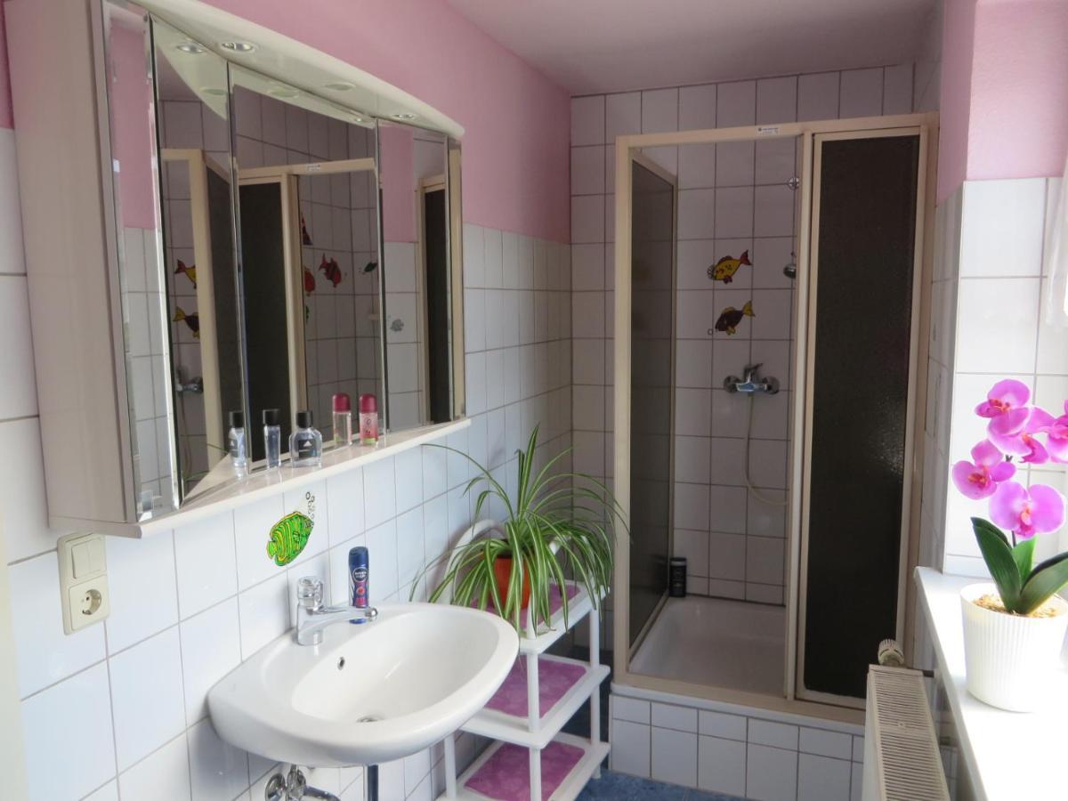 Ferienwohnungen "Marie" Mit Terrassen, Inclusive Park- Und Stellplaetze Am Haus, Mueritz-Strand Nur 700M, Altstadt 10Min, Ruhige Lage, Варен Экстерьер фото