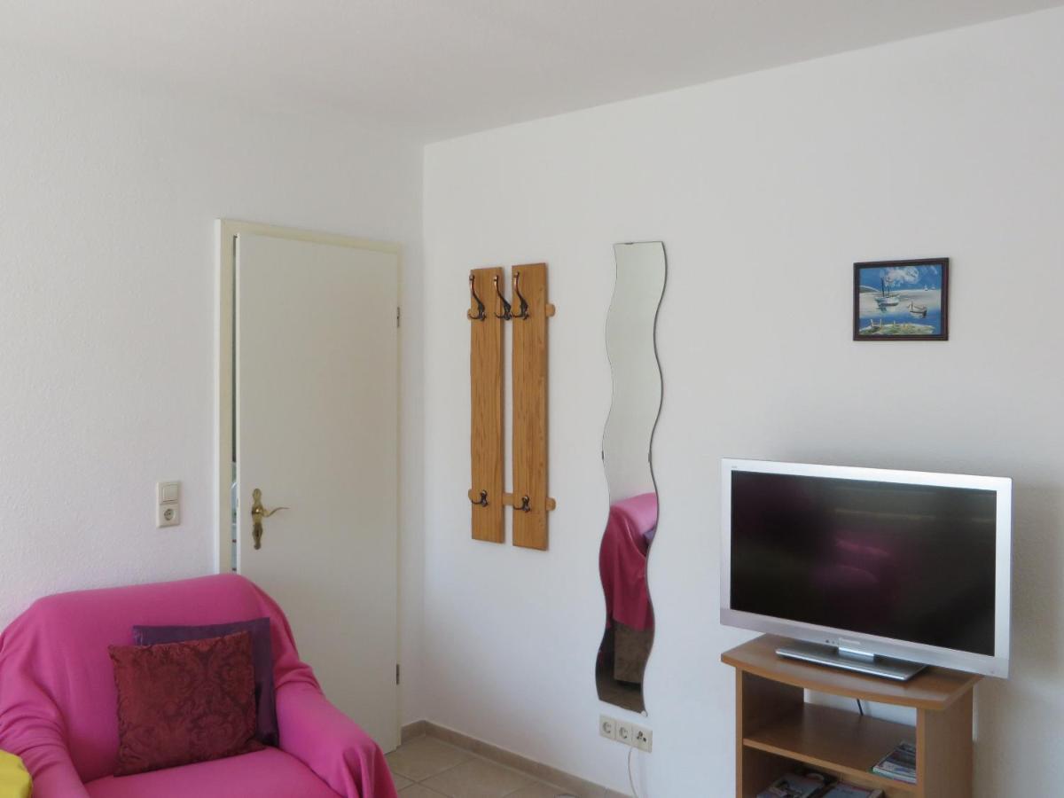 Ferienwohnungen "Marie" Mit Terrassen, Inclusive Park- Und Stellplaetze Am Haus, Mueritz-Strand Nur 700M, Altstadt 10Min, Ruhige Lage, Варен Экстерьер фото